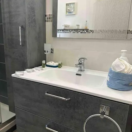 Family Flat Near Metro A-3